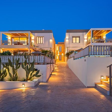 Ammokrinos Luxury Homes,150M From The Beach Каламаки Экстерьер фото